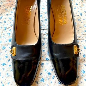 Vintage Ferragamo Pumps